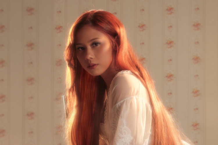 Apa Makna Lagu Rayuan Perempuan Gila Karya Nadin Amizah? Ketika Seorang Wanira Insecure dalam Menjalin Hubungan Asmara